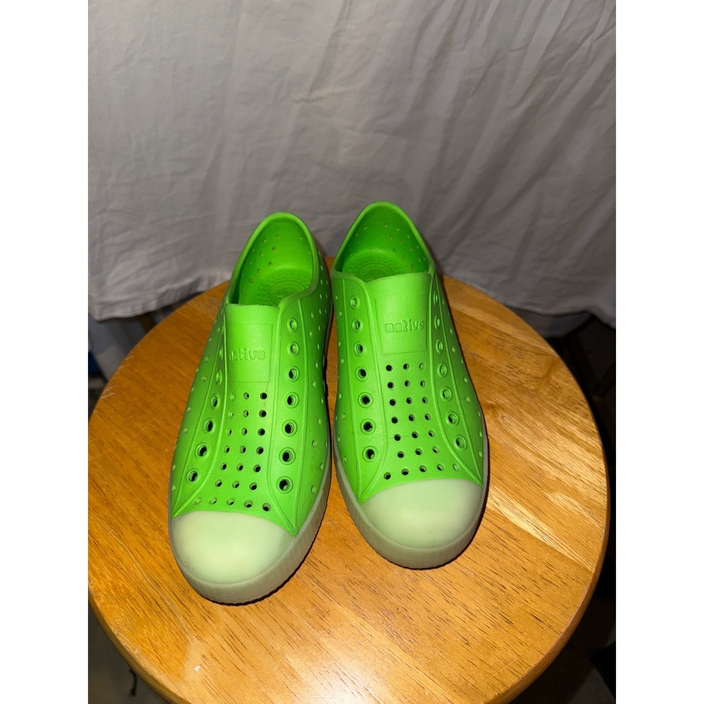 Native Jefferson Lime Green Perforated Slip On EVA Sneakers Youth J3